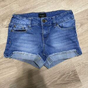 Women’s Celebrity Pink Jean Shorts - Size 1 / 25